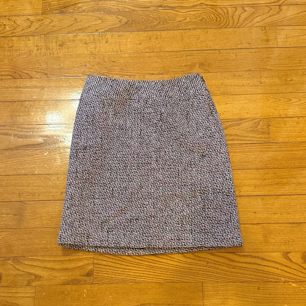 Elegant Gray/Pink Tweed Skirt